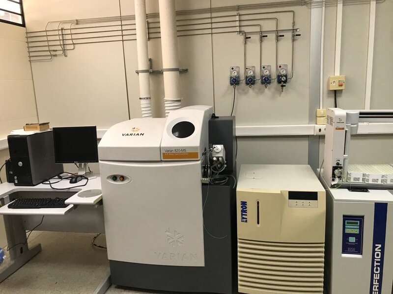 Espectrometro de massa com plasma indutivamente acoplado